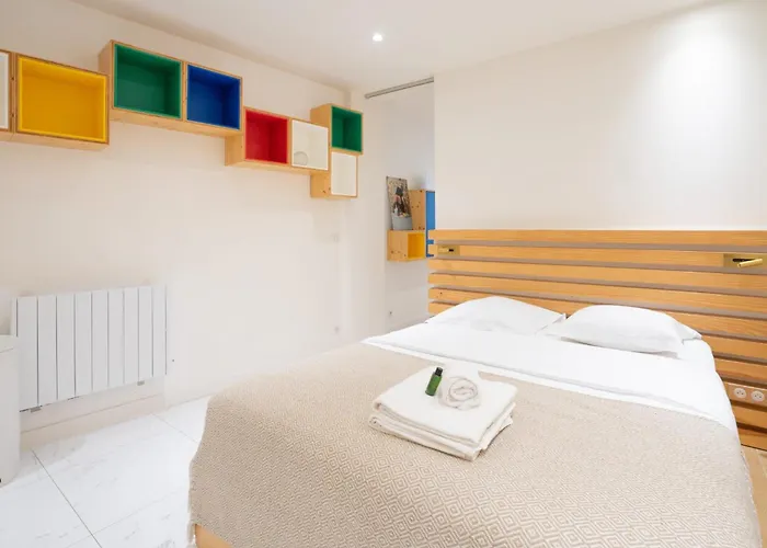 Appartement Strasbourg Saint Denis Paris 2 - 2P - Flat-Guest